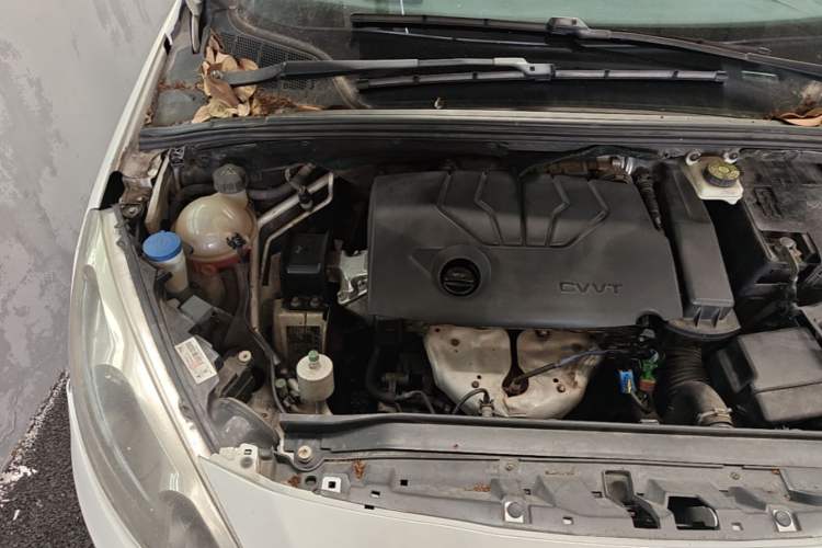 Used Peugeot 308 2014 Enjoy Edition Classic 1.6L Manual YouShang Model Engine Bay Right