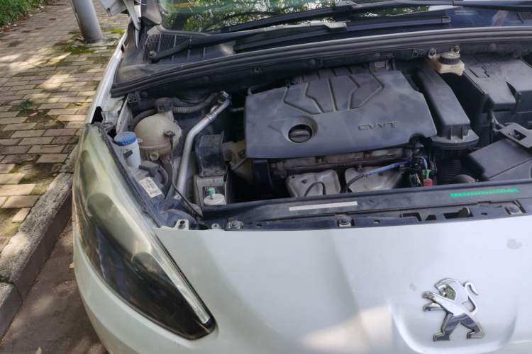 Used Peugeot 308 2014 Enjoy Edition Classic 1.6L Manual YouShang Model Engine Bay Right
