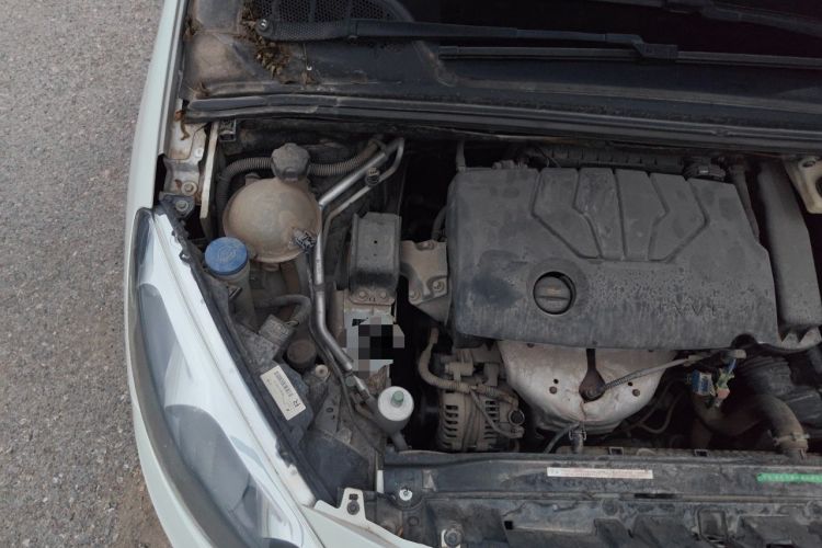 Used Peugeot 308 2014 Enjoy Edition Classic 1.6L Manual YouShang Model Engine Bay Right