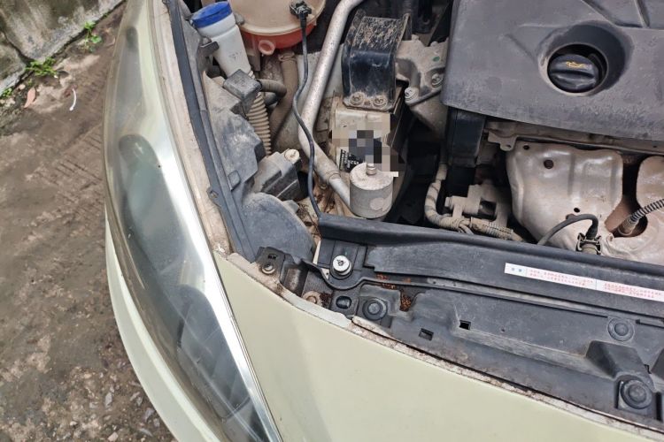 Used Peugeot 308 2014 Enjoy Edition Classic 1.6L Manual YouShang Model Engine Bay Right