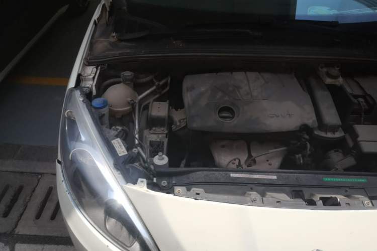 Used Peugeot 308 2014 Enjoy Edition Classic 1.6L Manual YouShang Model Engine Bay Right