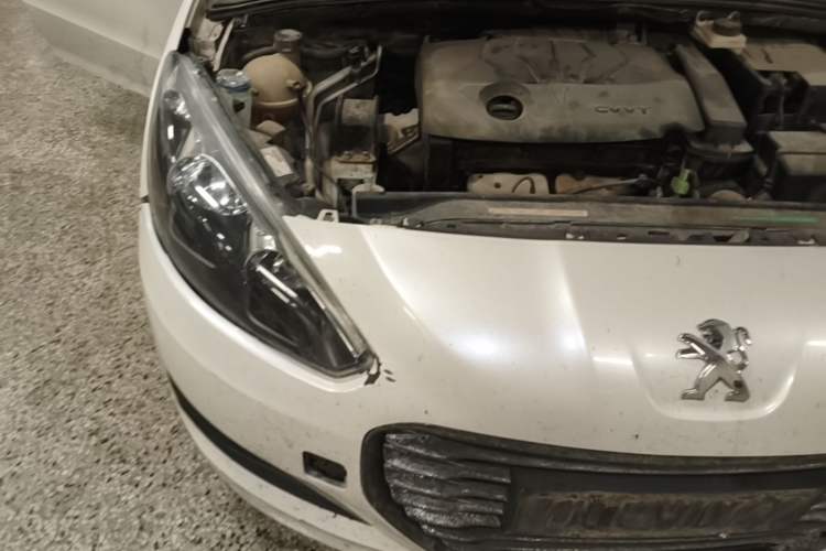Used Peugeot 308 2014 Enjoy Edition Classic 1.6L Manual YouShang Model Engine Bay Right