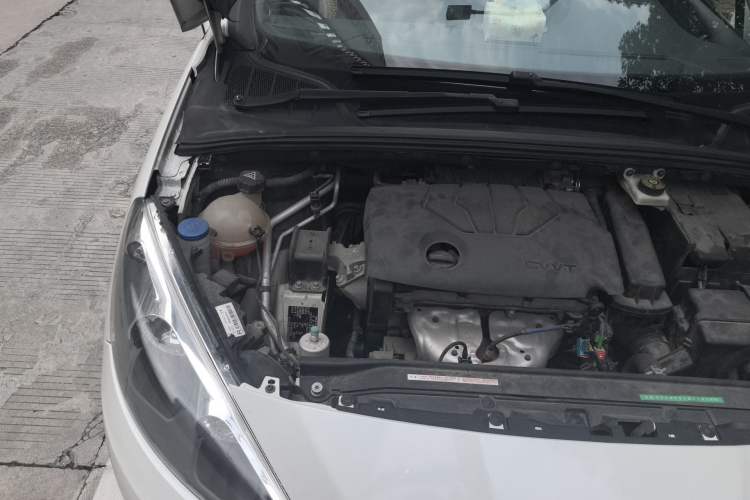 Used Peugeot 308 2014 Enjoy Edition Classic 1.6L Manual YouShang Model Engine Bay Right