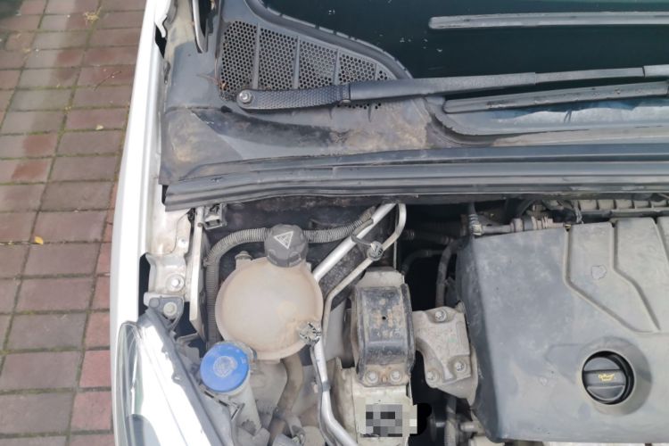 Used Peugeot 308 2014 Enjoy Edition Classic 1.6L Manual YouShang Model Engine Bay Right