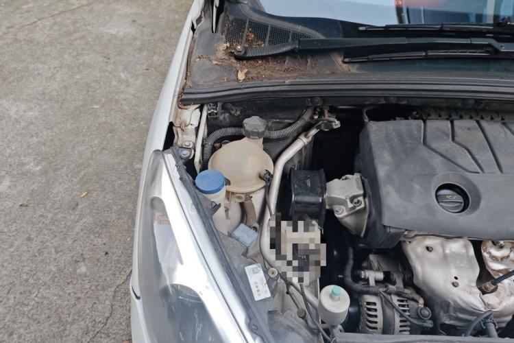 Used Peugeot 308 2014 Enjoyment Edition Classic 1.6L Automatic Fashion Model Engine Bay Right
