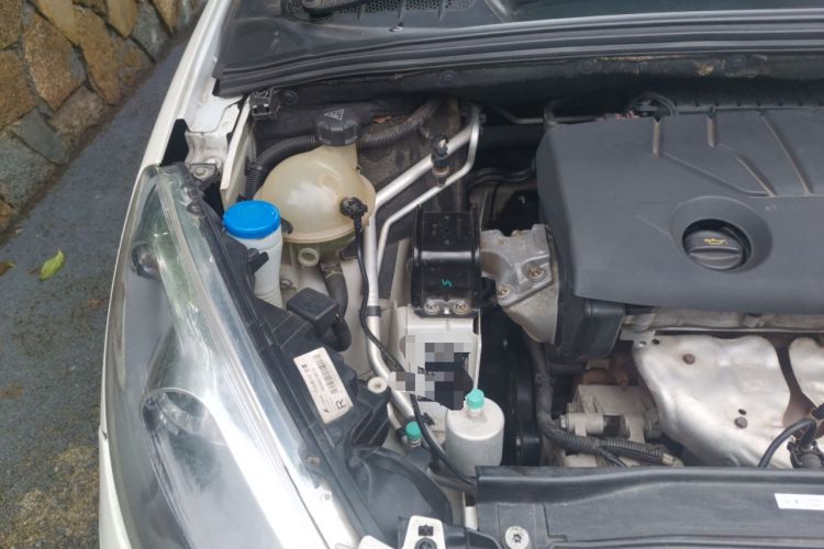 Used Peugeot 308 2014 Enjoy Edition Classic 1.6L Manual YouShang Model Engine Bay Right