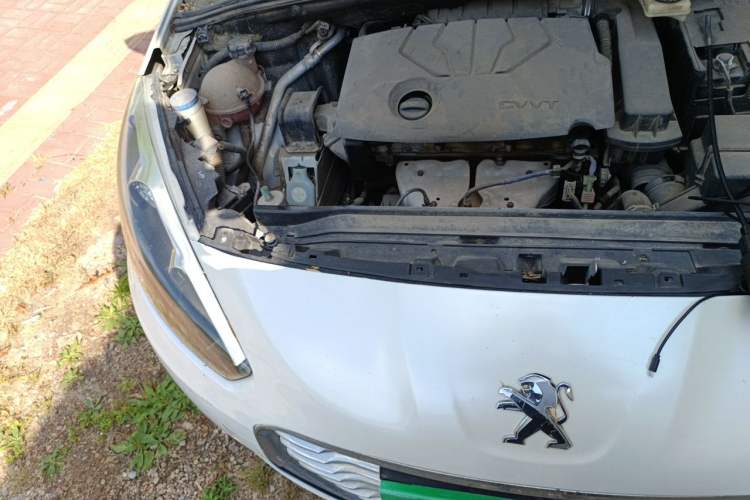 Used Peugeot 308 2014 Enjoy Edition Classic 1.6L Manual YouShang Model Engine Bay Right