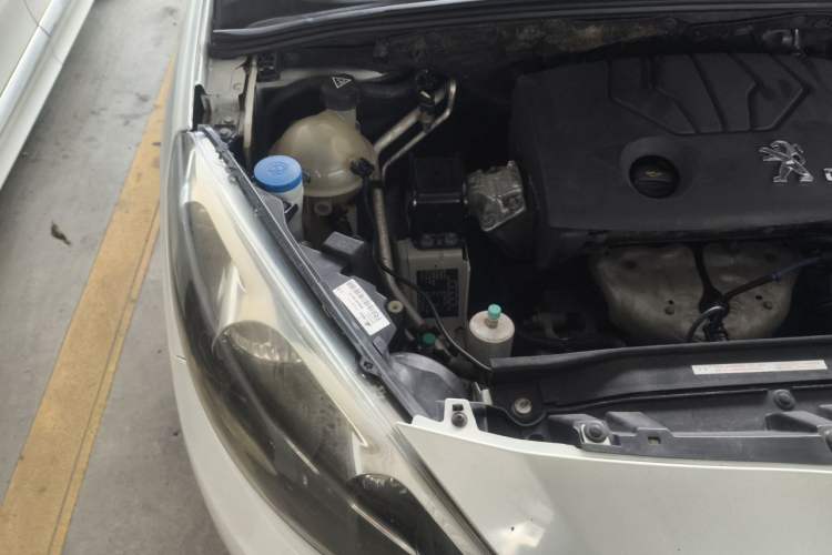 Used Peugeot 308 2014 Enjoyment Edition Classic 1.6L Automatic Fashion Model Engine Bay Right