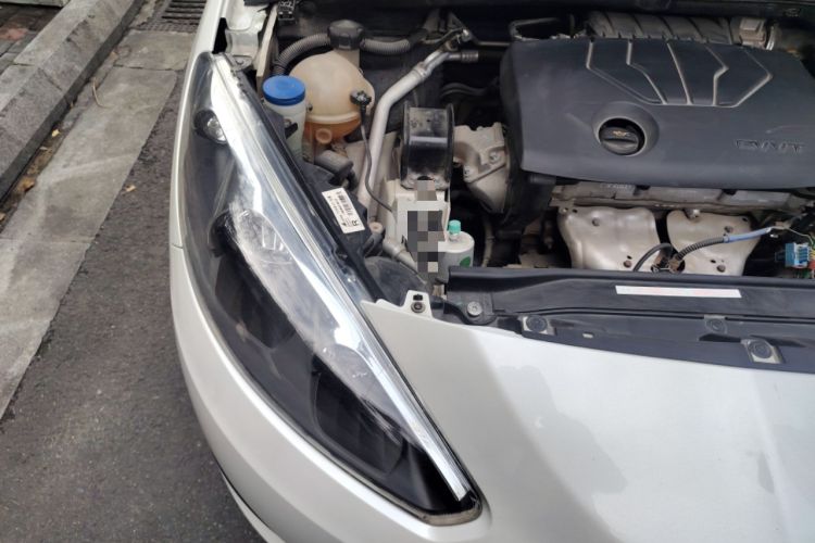 Used Peugeot 308 2014 Enjoy Edition Classic 1.6L Manual YouShang Model Engine Bay Right