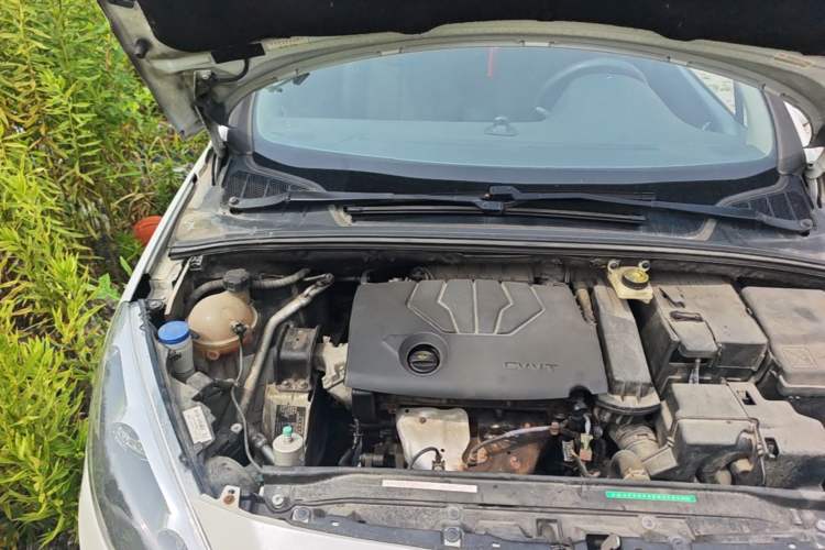 Used Peugeot 308 2014 Enjoy Edition Classic 1.6L Manual YouShang Model Engine Bay Right