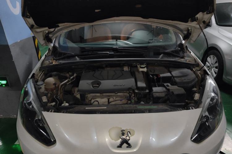 Used Peugeot 308 2014 Enjoy Edition Classic 1.6L Manual YouShang Model Engine Bay