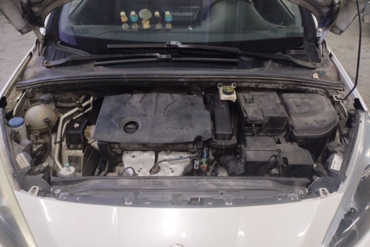Used Peugeot 308 2014 Enjoy Edition Classic 1.6L Manual YouShang Model Engine Bay