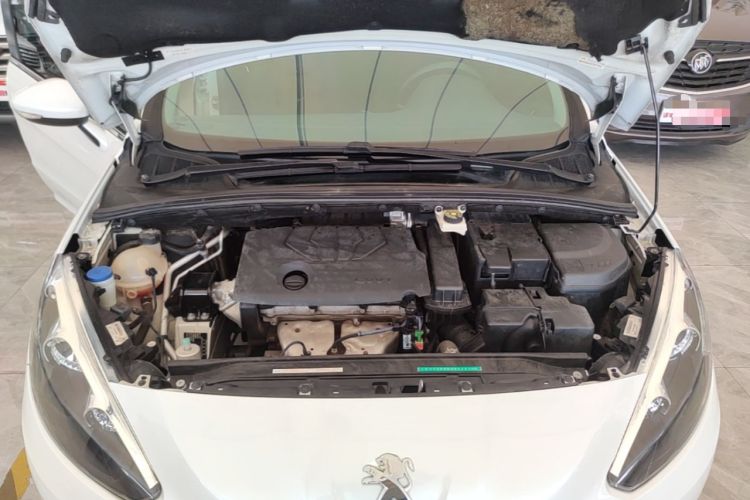 Used Peugeot 308 2014 Enjoy Edition Classic 1.6L Manual YouShang Model Engine Bay