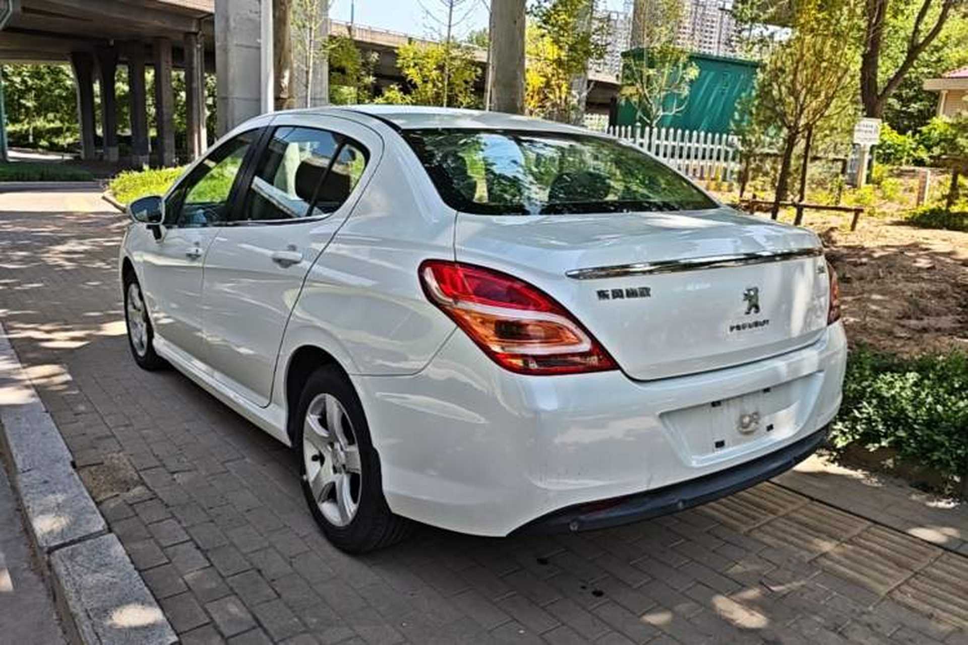 Used Peugeot 308 2014 Enjoy Edition Classic 1.6L Manual YouShang Model Exterior 2