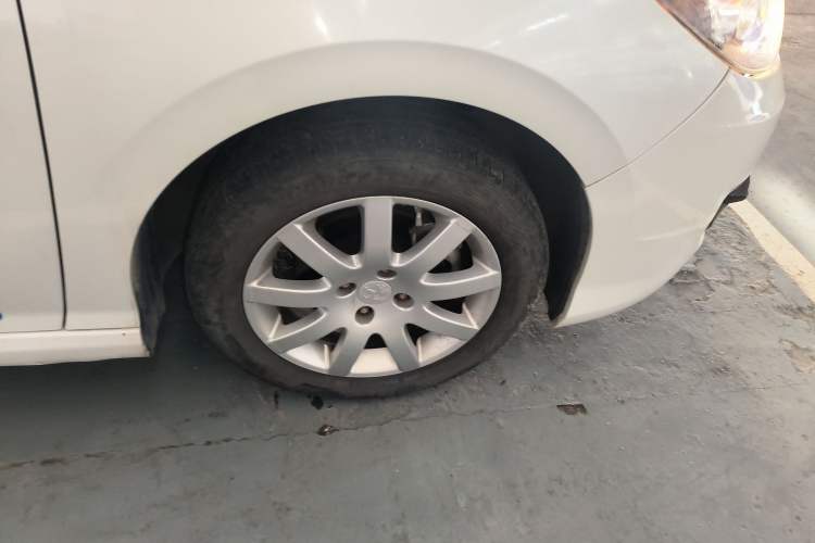 Used Peugeot 308 2014 Enjoy Edition Classic 1.6L Manual YouShang Model Exterior 5