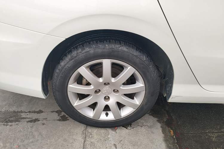Used Peugeot 308 2014 Enjoy Edition Classic 1.6L Manual YouShang Model Exterior 5