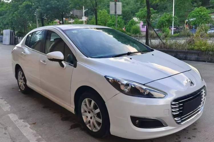 Used Peugeot 308 2014 Enjoy Edition Classic 1.6L Automatic Premium Model Exterior 5