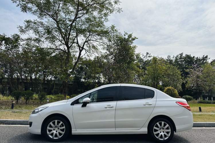 Used Peugeot 308 2014 Enjoy Edition Classic 1.6L Automatic Premium Model Exterior 6