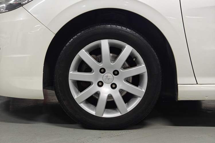 Used Peugeot 308 2014 Enjoy Edition Classic 1.6L Manual YouShang Model Exterior 8