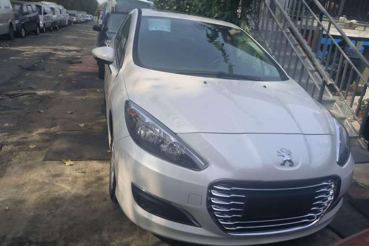 Used Peugeot 308 2014 Enjoy Edition Classic 1.6L Manual Fashion Model Front