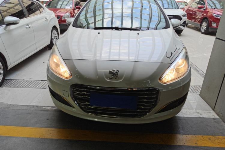Used Peugeot 308 2014 Enjoy Edition Classic 1.6L Manual YouShang Model Front