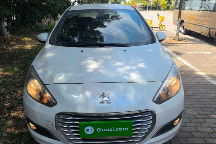 Used Peugeot 308 2014 Enjoy Edition Classic 1.6L Manual YouShang Model Front
