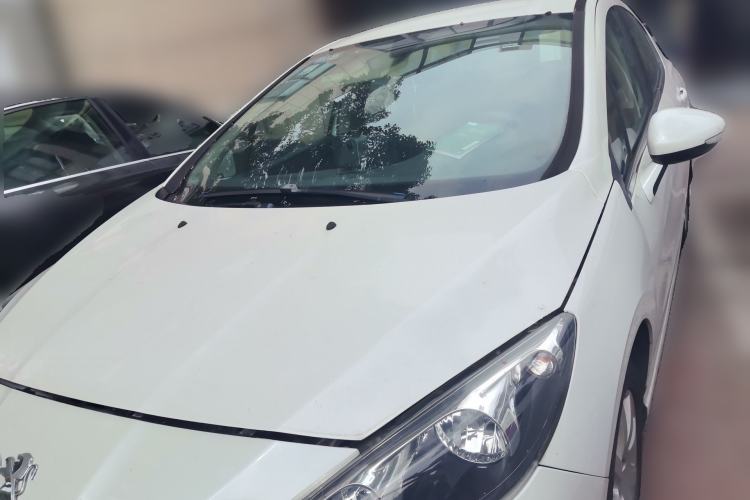 Used Peugeot 308 2014 Enjoy Edition Classic 1.6L Manual YouShang Model Front