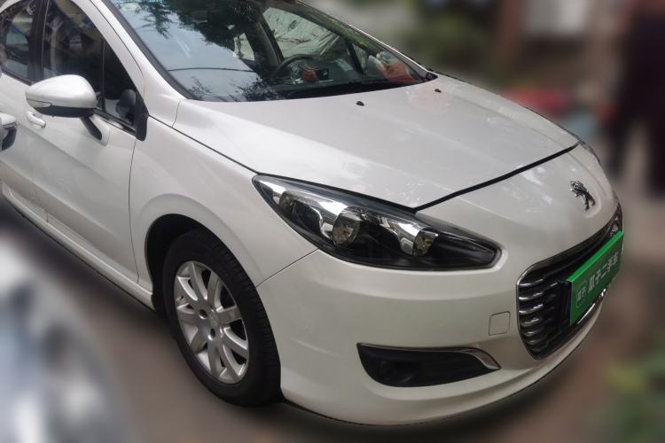 Used Peugeot 308 2014 Enjoyment Edition Classic 1.6L Automatic Fashion Model Front Right 45 Deg