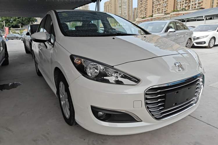 Used Peugeot 308 2014 Enjoyment Edition Classic 1.6L Automatic Fashion Model Front Right 45 Deg