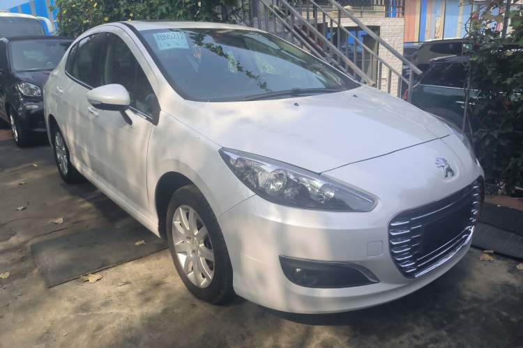Used Peugeot 308 2014 Enjoy Edition Classic 1.6L Manual Fashion Model Front Right 45 Deg