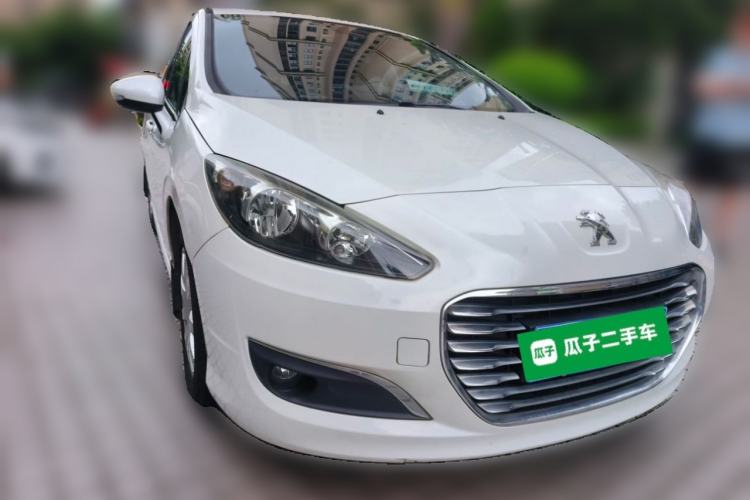 Used Peugeot 308 2014 Enjoyment Edition Classic 1.6L Automatic Fashion Model Front Right 45 Deg