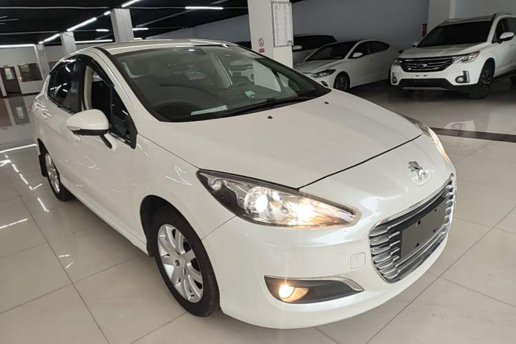 Used Peugeot 308 2014 Enjoy Edition Classic 1.6L Manual YouShang Model Front Right 45 Deg