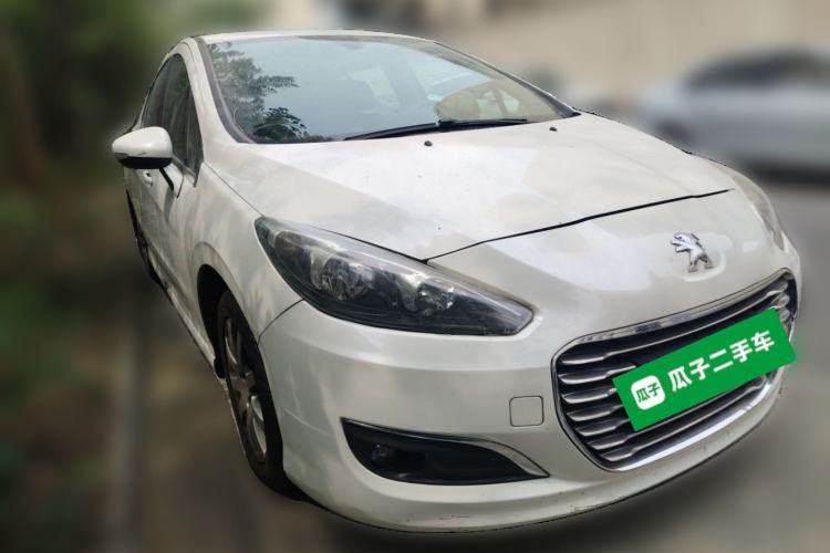 Used Peugeot 308 2014 Enjoy Edition Classic 1.6L Manual Fashion Model Front Right 45 Deg