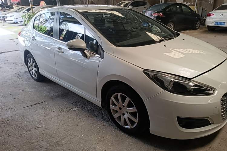 Used Peugeot 308 2014 Enjoyment Edition Classic 1.6L Automatic Fashion Model Front Right 45 Deg