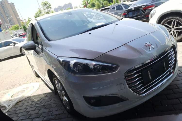 Used Peugeot 308 2014 Enjoy Edition Classic 1.6L Automatic Premium Model Front Right 45 Deg