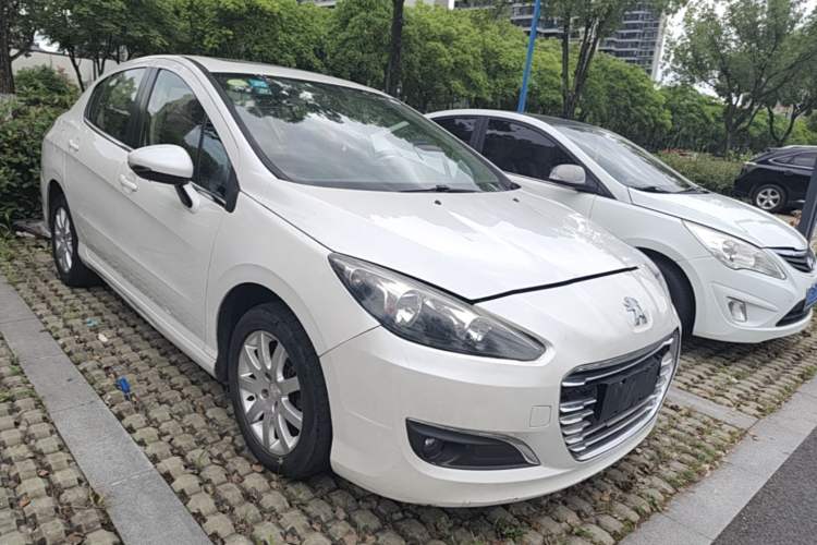 Used Peugeot 308 2014 Enjoyment Edition Classic 1.6L Automatic Fashion Model Front Right 45 Deg