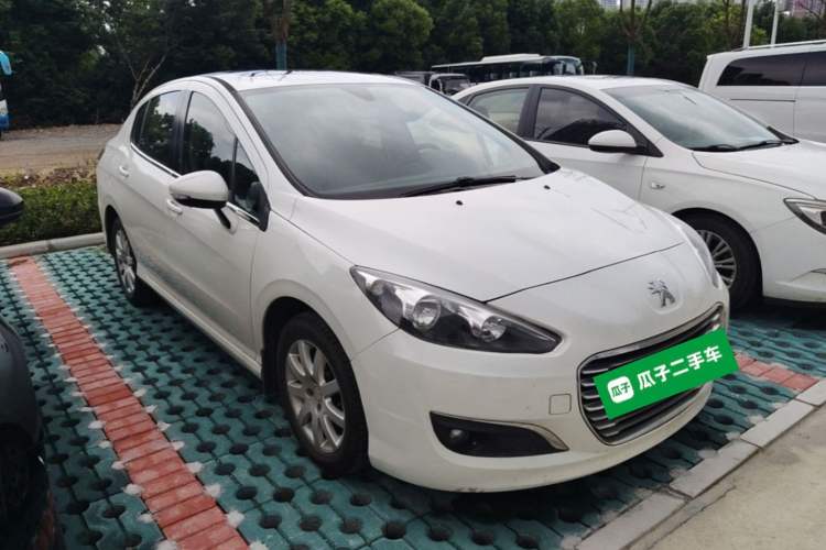 Used Peugeot 308 2014 Enjoyment Edition Classic 1.6L Automatic Fashion Model Front Right 45 Deg