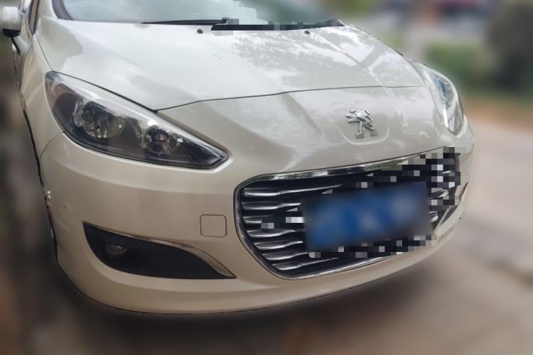 Used Peugeot 308 2014 Enjoyment Edition Classic 1.6L Automatic Fashion Model Front Right 45 Deg