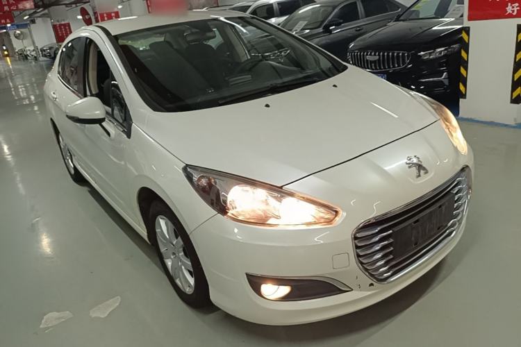 Used Peugeot 308 2014 Enjoy Edition Classic 1.6L Manual YouShang Model Front Right 45 Deg