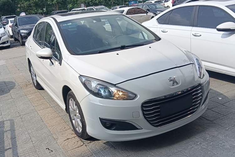 Used Peugeot 308 2014 Enjoyment Edition Classic 1.6L Automatic Fashion Model Front Right 45 Deg