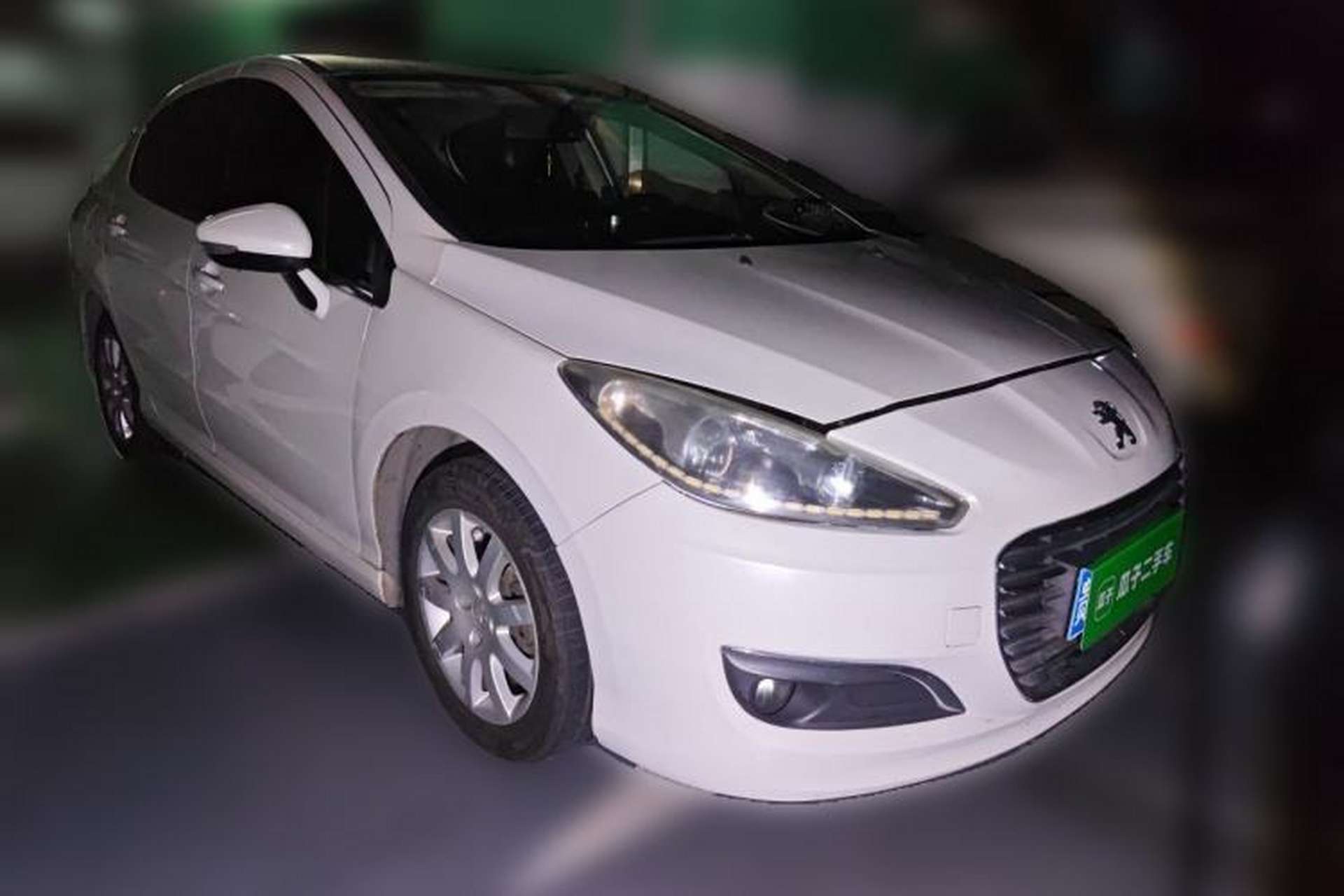 Used Peugeot 308 2014 Enjoyment Edition Classic 1.6L Automatic Fashion Model Front Right 45 Deg