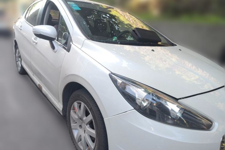 Used Peugeot 308 2014 Enjoy Edition Classic 1.6L Manual Fashion Model Front Right 45 Deg