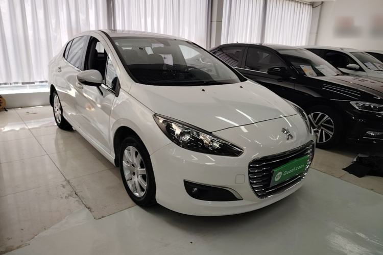 Used Peugeot 308 2014 Enjoyment Edition Classic 1.6L Automatic Fashion Model Front Right 45 Deg