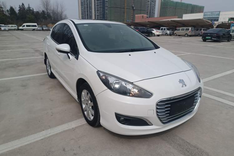 Used Peugeot 308 2014 Enjoy Edition Classic 1.6L Manual YouShang Model Front Right 45 Deg
