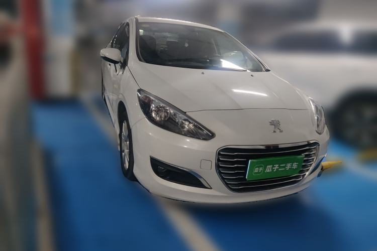 Used Peugeot 308 2014 Enjoy Edition Classic 1.6L Manual YouShang Model Front Right 45 Deg