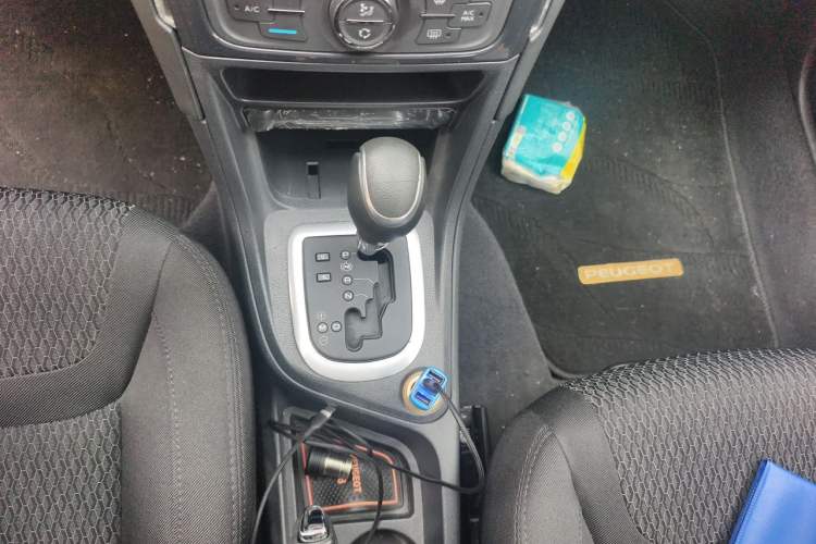 Used Peugeot 308 2014 Enjoyment Edition Classic 1.6L Automatic Fashion Model Gear Lever
