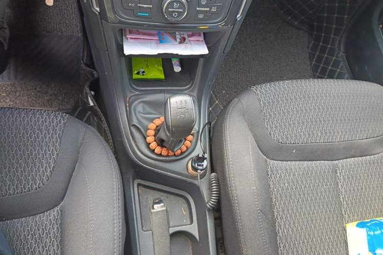 Used Peugeot 308 2014 Enjoy Edition Classic 1.6L Manual Fashion Model Gear Lever