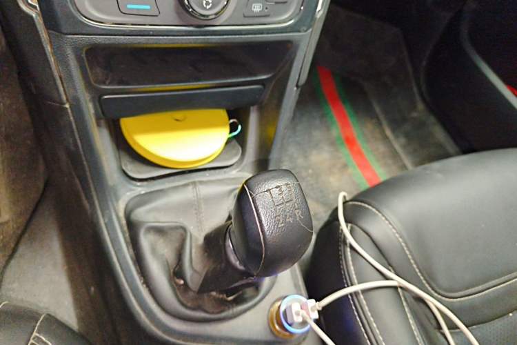 Used Peugeot 308 2014 Enjoy Edition Classic 1.6L Manual Fashion Model Gear Lever
