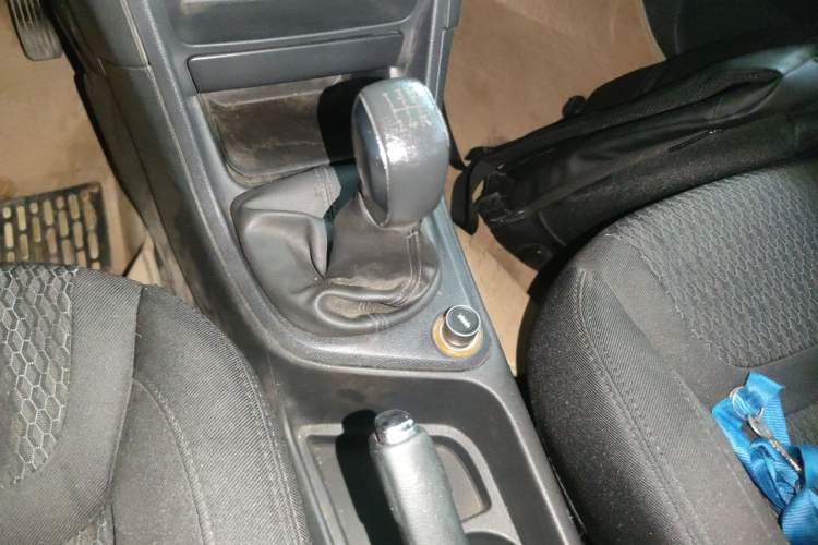 Used Peugeot 308 2014 Enjoy Edition Classic 1.6L Manual YouShang Model Gear Lever