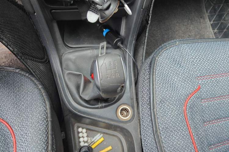 Used Peugeot 308 2014 Enjoy Edition Classic 1.6L Manual YouShang Model Gear Lever
